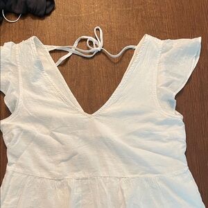 Abercrombie & Fitch White V-Neck Blouse